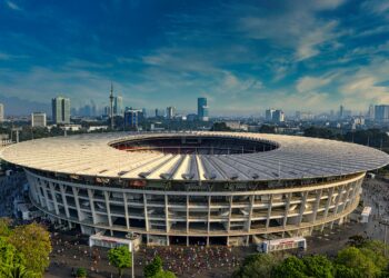 The Drama of Flawed Football Giants