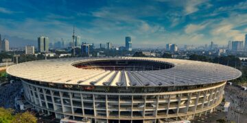 The Drama of Flawed Football Giants